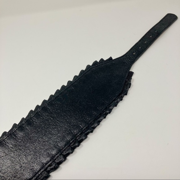 [White House Black Market] Belt - Picture 4 of 10